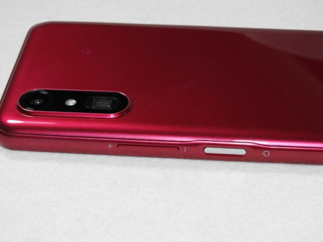 良品 FCNT らくらくスマートフォン a A401FC SIMフリー