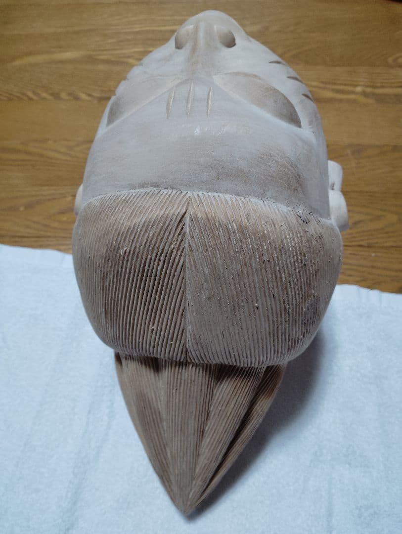 ベナン出身彫刻師　手作りの木製御面　アフリカ彫刻　現代アーティスト　美品　芸術品