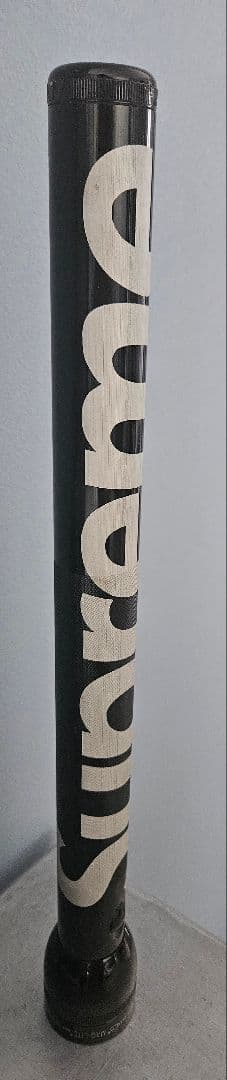 supreme × MAGLITEシュプリームマグライト