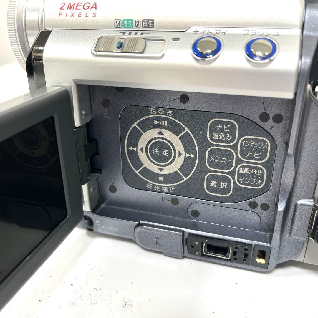 【ジャンク】Victor GR-DZ7 液晶付きデジタルビデオカメラ