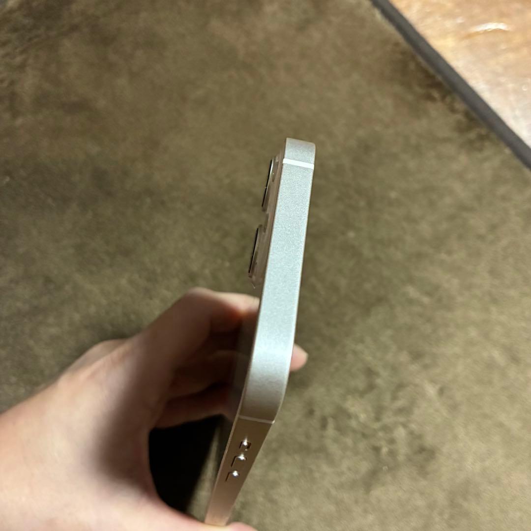 Apple iPhone 13 スターライト 128GB バッテリー88%