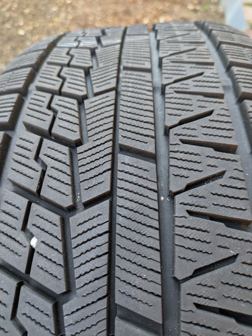 20系ヴェルファイア　18インチホイール付スタッドレスタイヤ 235/50R18