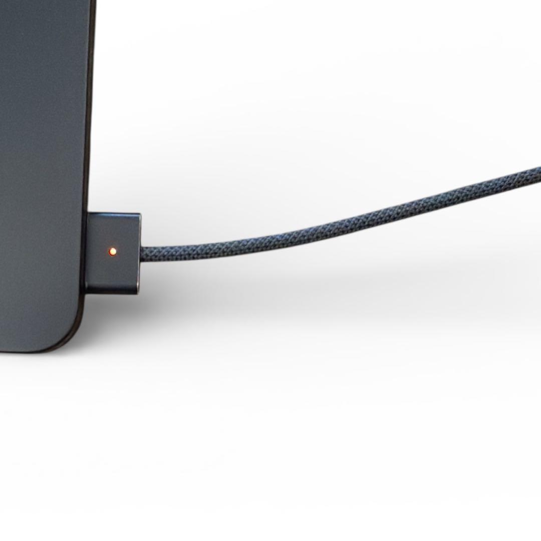 Apple MacBook air m2チップ　バッテリー95%