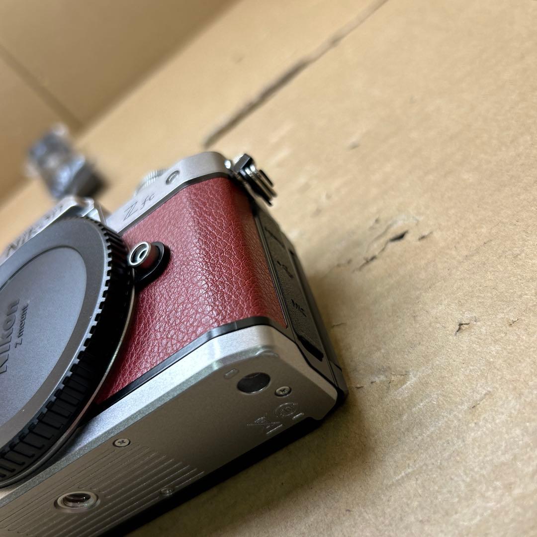 Nikon ミラーレス一眼カメラ Z fc ボディ Zfc レッド