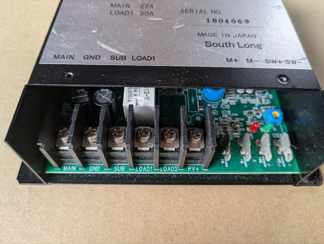 走行充電器 12V サブバッテリーコントローラSCP12E 電源ユニット