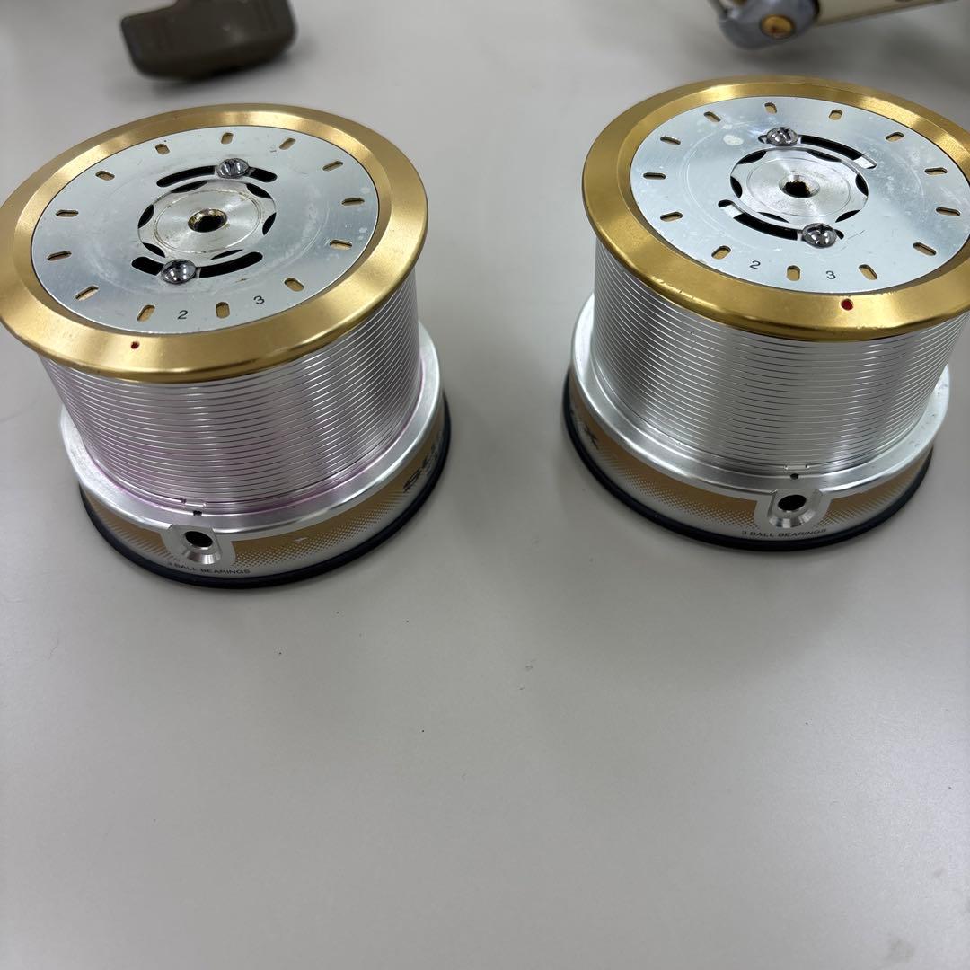 ダイワ　サーフ　SURF-X 35A 白3台 替スプール4コ