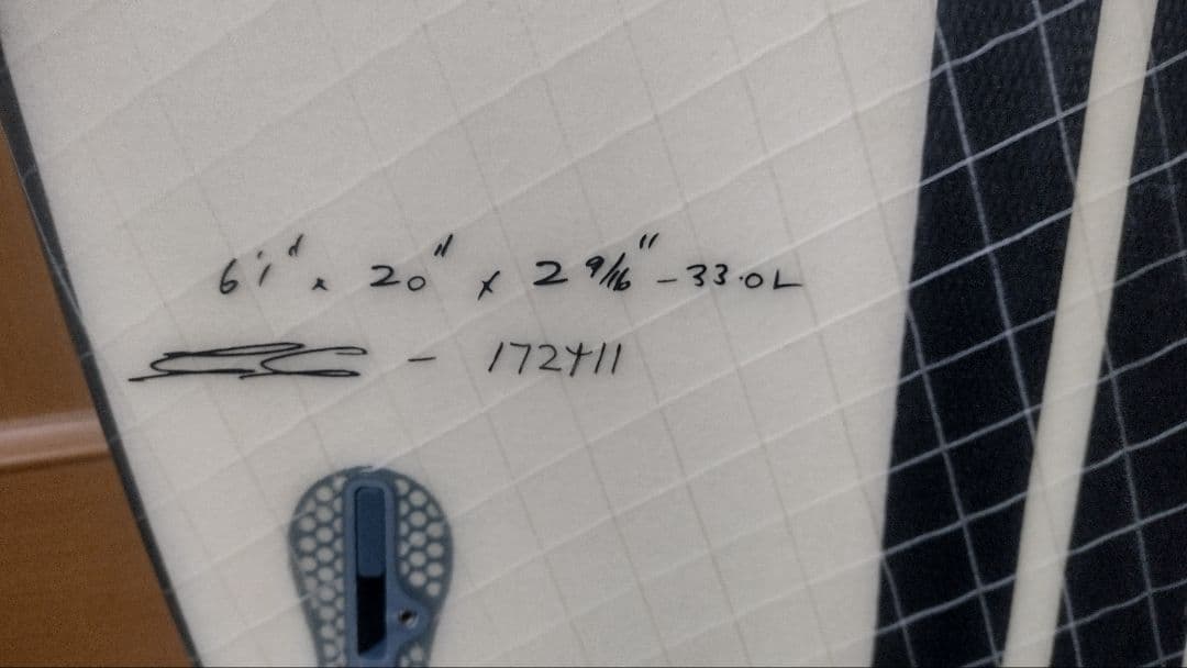 JS モンスタボックスMONSTA BOX 6.1HYFI EPS