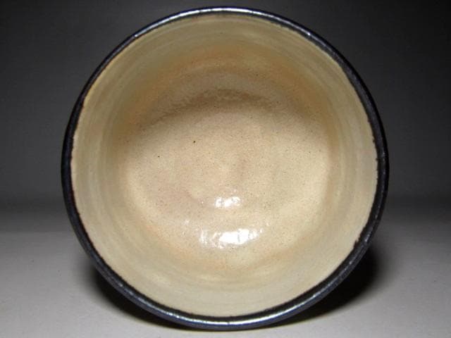 森岡嘉祥(もりおか かしょう) 槍梅茶碗 裏千家十五代 鵬雲斎花押　　　m174