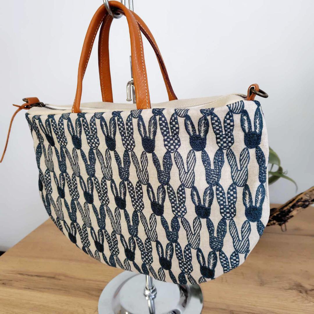 c*n様 ③ミナペルホネン /pomppiaポンピアベージュ/Mサイズラウンドシ