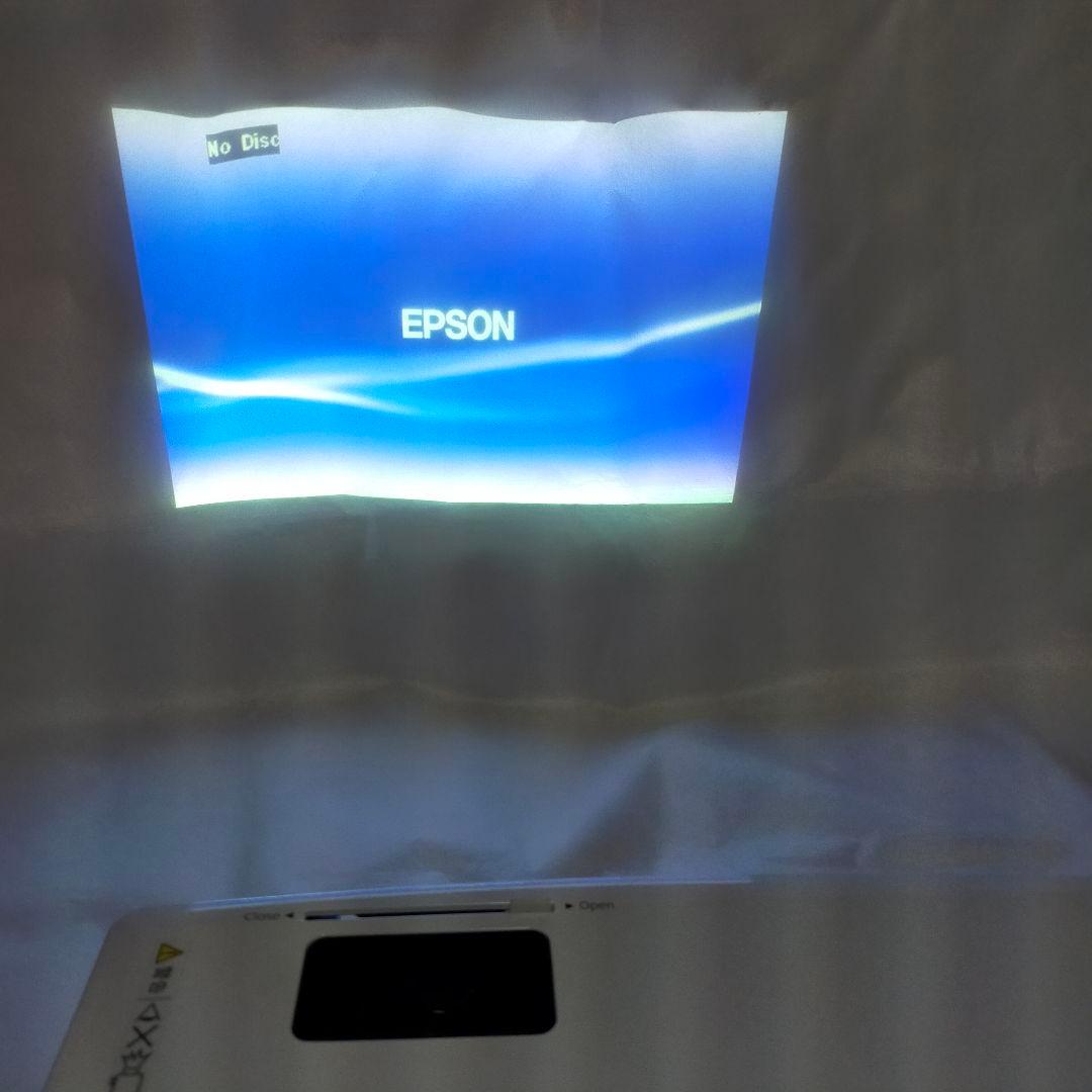 ✨美品 EPSON プロジェクター EH-DM30 DVD再生可能スピーカー内蔵