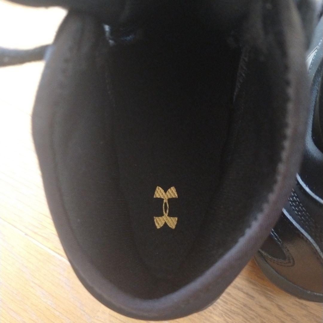 未使用　アンダーアーマー　野球　スパイク　ハイカット　ミドルカット　金具