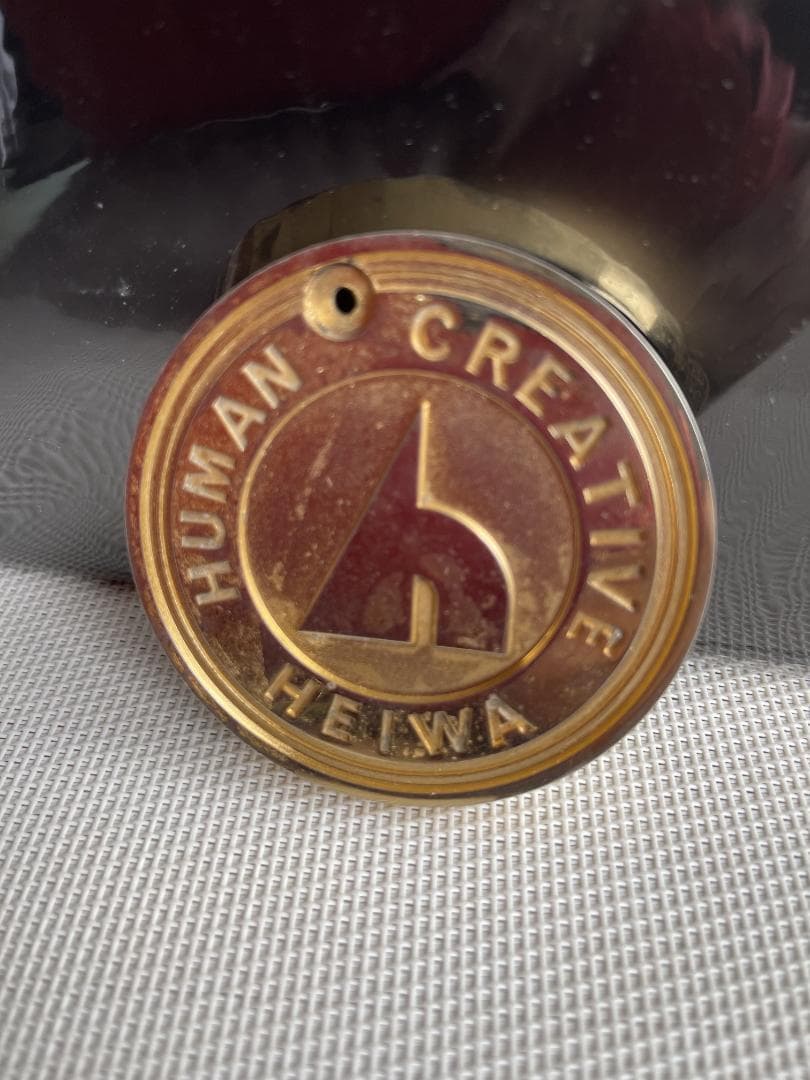 【希少品】パチスロメーカー　HEIWA　金メダル　約174ｇ　約7ｃｍ×7ｃｍ