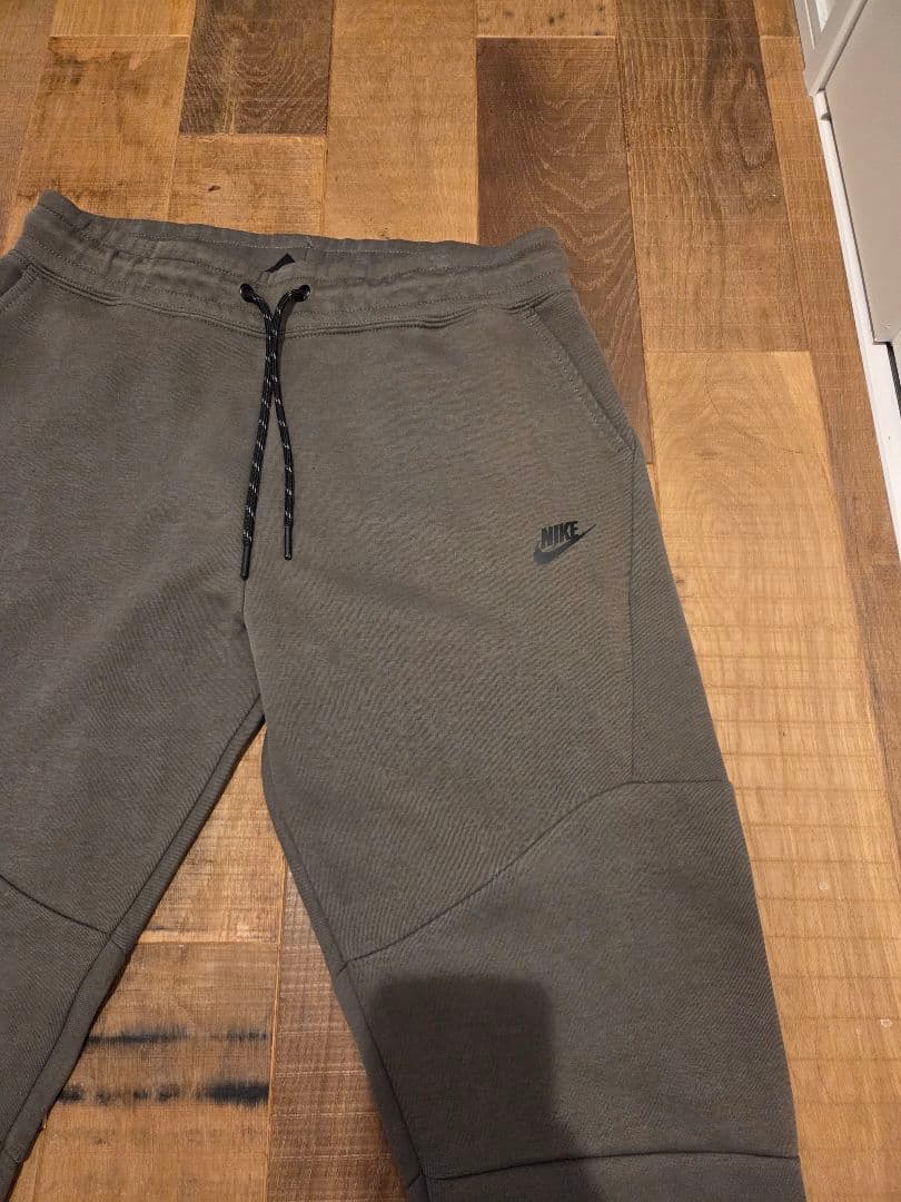 【美品】NIKE ナイキ テックフリース上下セット カーキ オリーブ XL