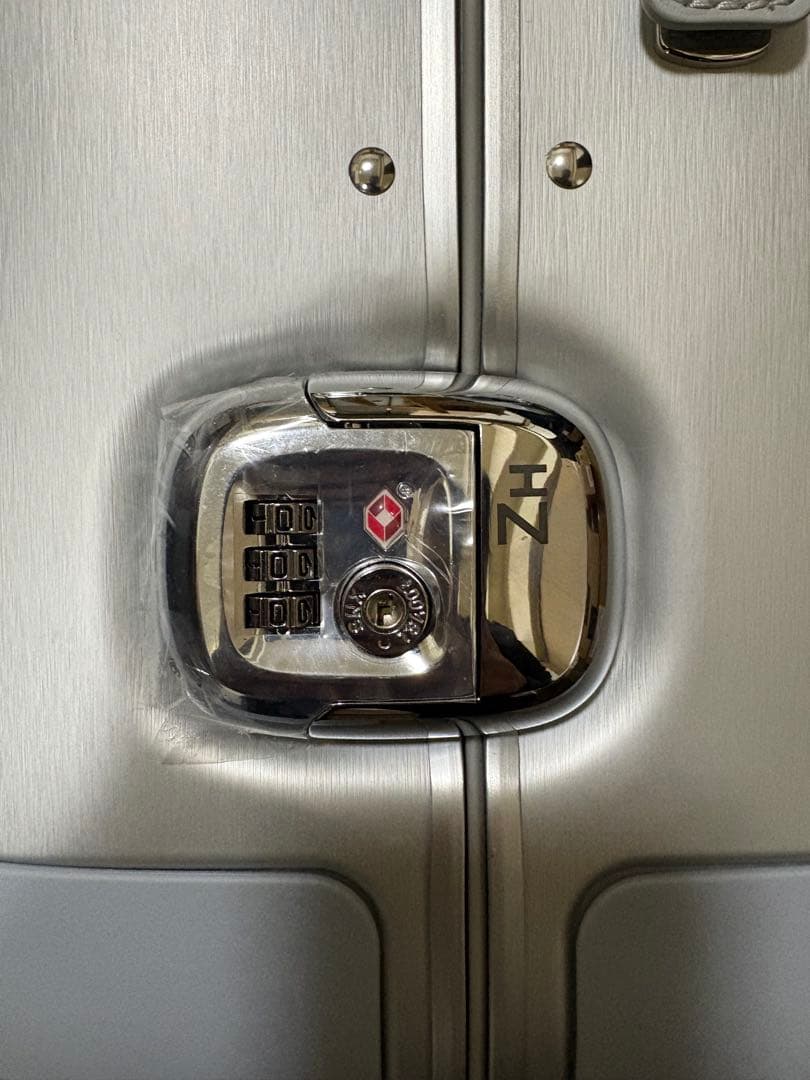 ち*ん様 ゼロハリバートン アルミニウム PURSUIT 57L 預け入れ手荷物