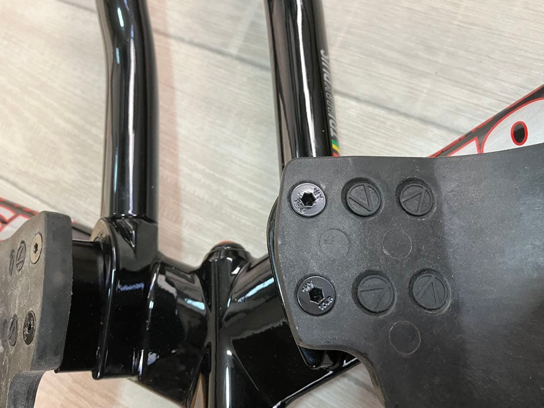 訳あり　Vision トライアスロン・TTバイク用ハンドル　B16