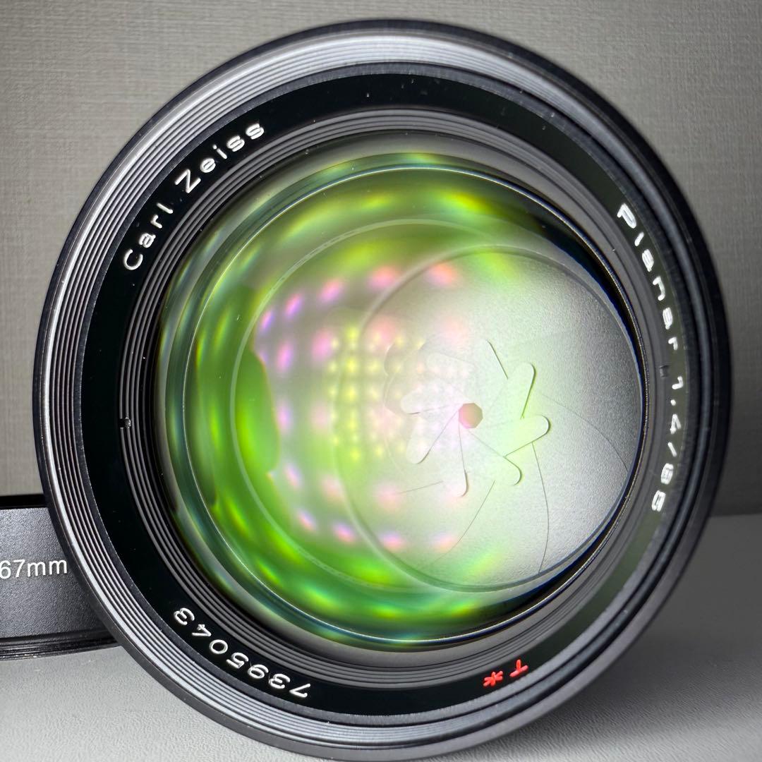 Carl Zeiss Planar F1.4/85mm 外観極美品