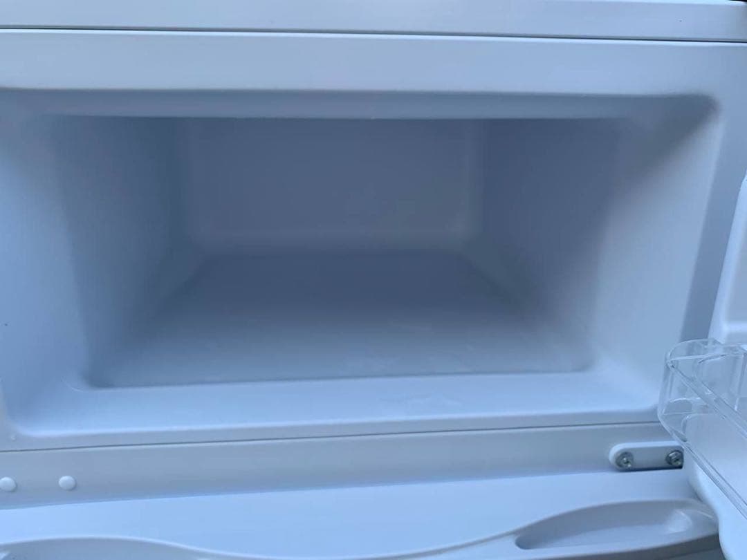 ♦エスキュービズム ２ドア冷蔵庫【2016年製】WR-2090