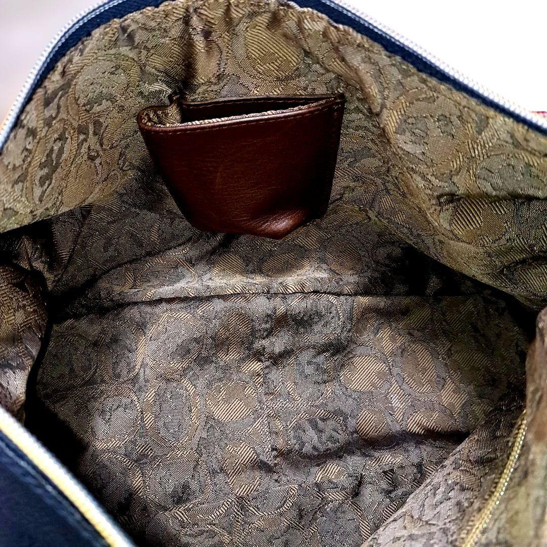 【美品】オロビアンコ レザーショルダーバッグ 革ロゴタグ&ゴールド金具 ネイビー