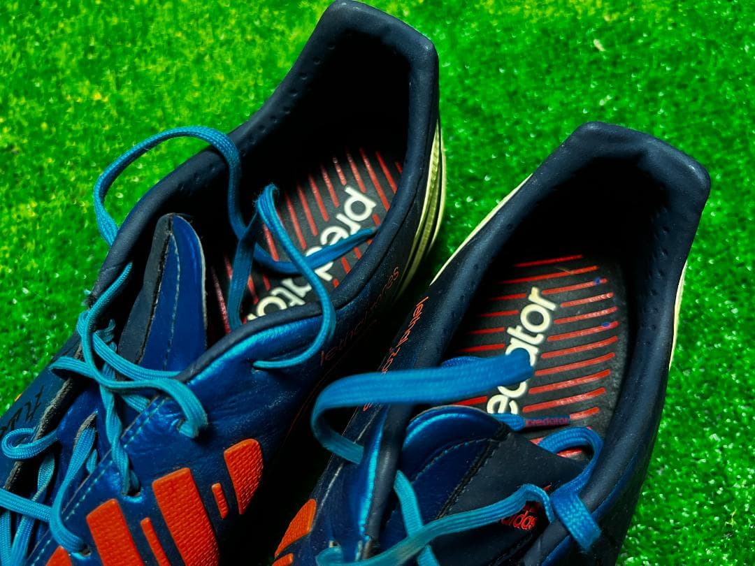 FC東京 丸山祐市選手 実使用スパイク サイン入 / アディダス プレデター