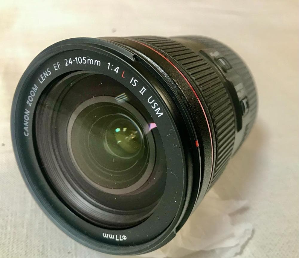 CANON EF24－105F4L Ⅱ（26.11.4までのメ―カ－保証付き）