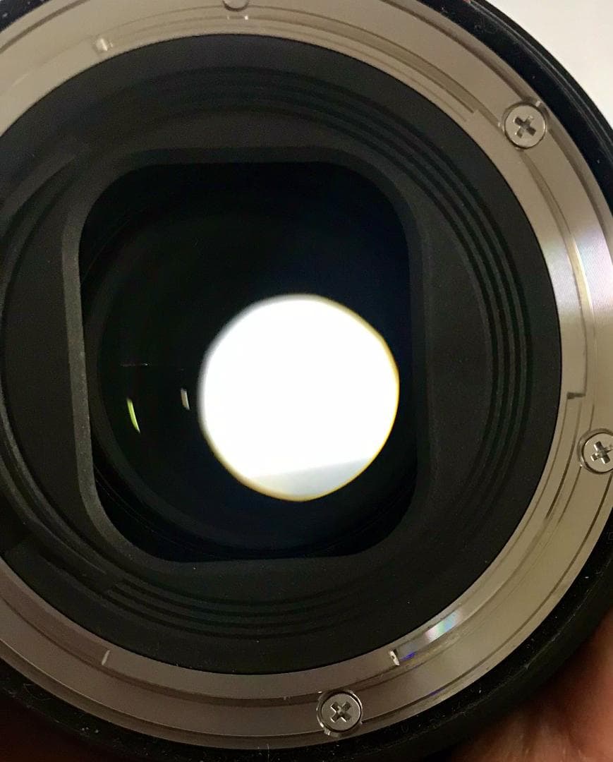 CANON EF24－105F4L Ⅱ（26.11.4までのメ―カ－保証付き）