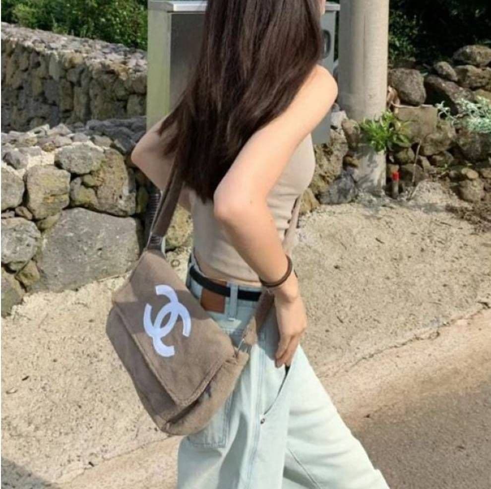 ＡＡＡ ショルダーバッグ ベージュ ノベルティ