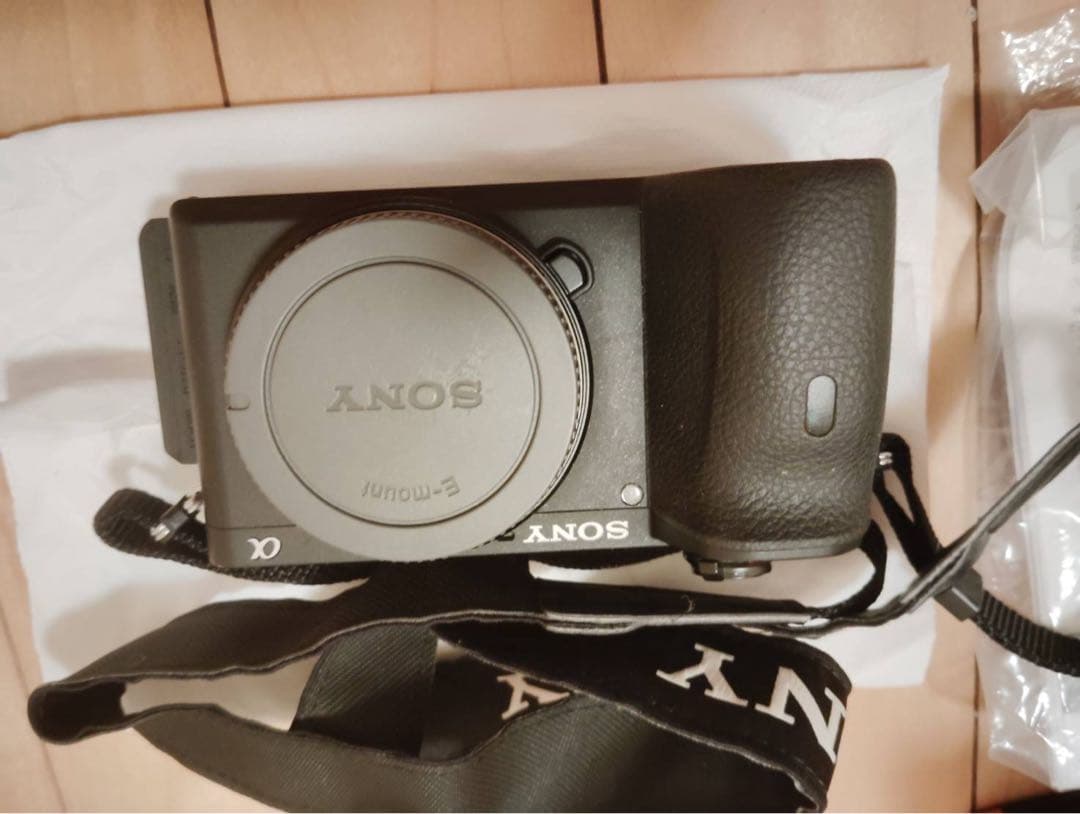 SONY α6600 カメラ本体と箱、バッテリー、充電器、SDカード1枚