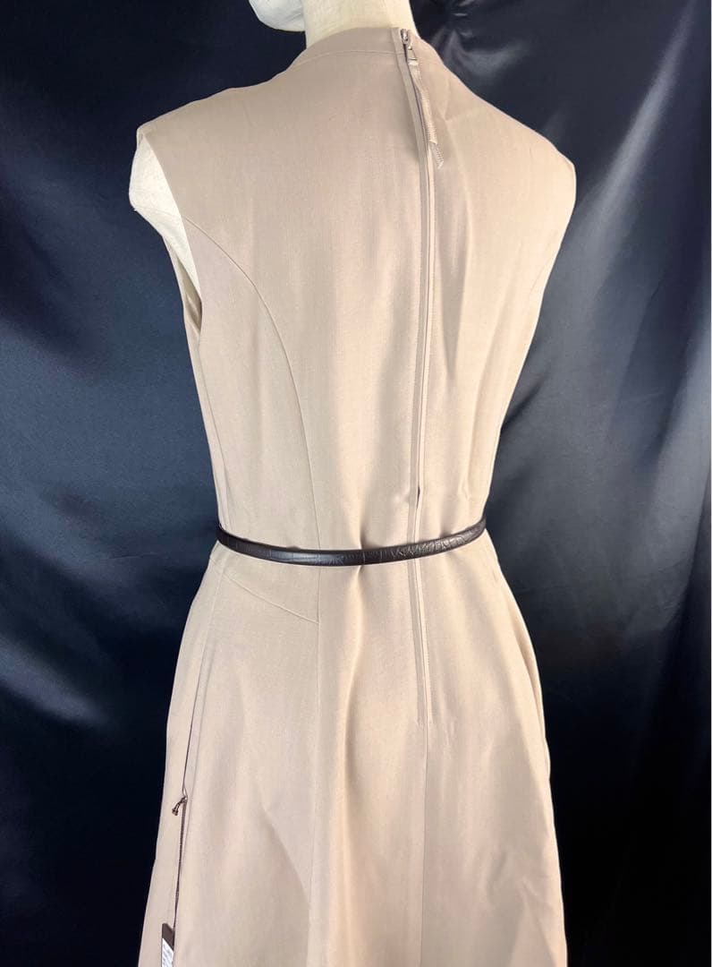 『未使用品』FOXEY フォクシー　ノースリーブ　ワンピース　レザーベルト付き