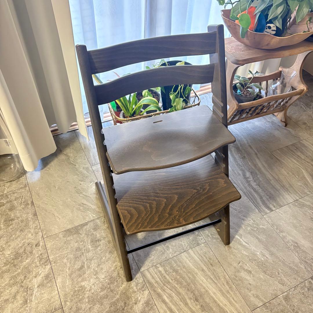 ストッケ　トリップトラップ　グレー