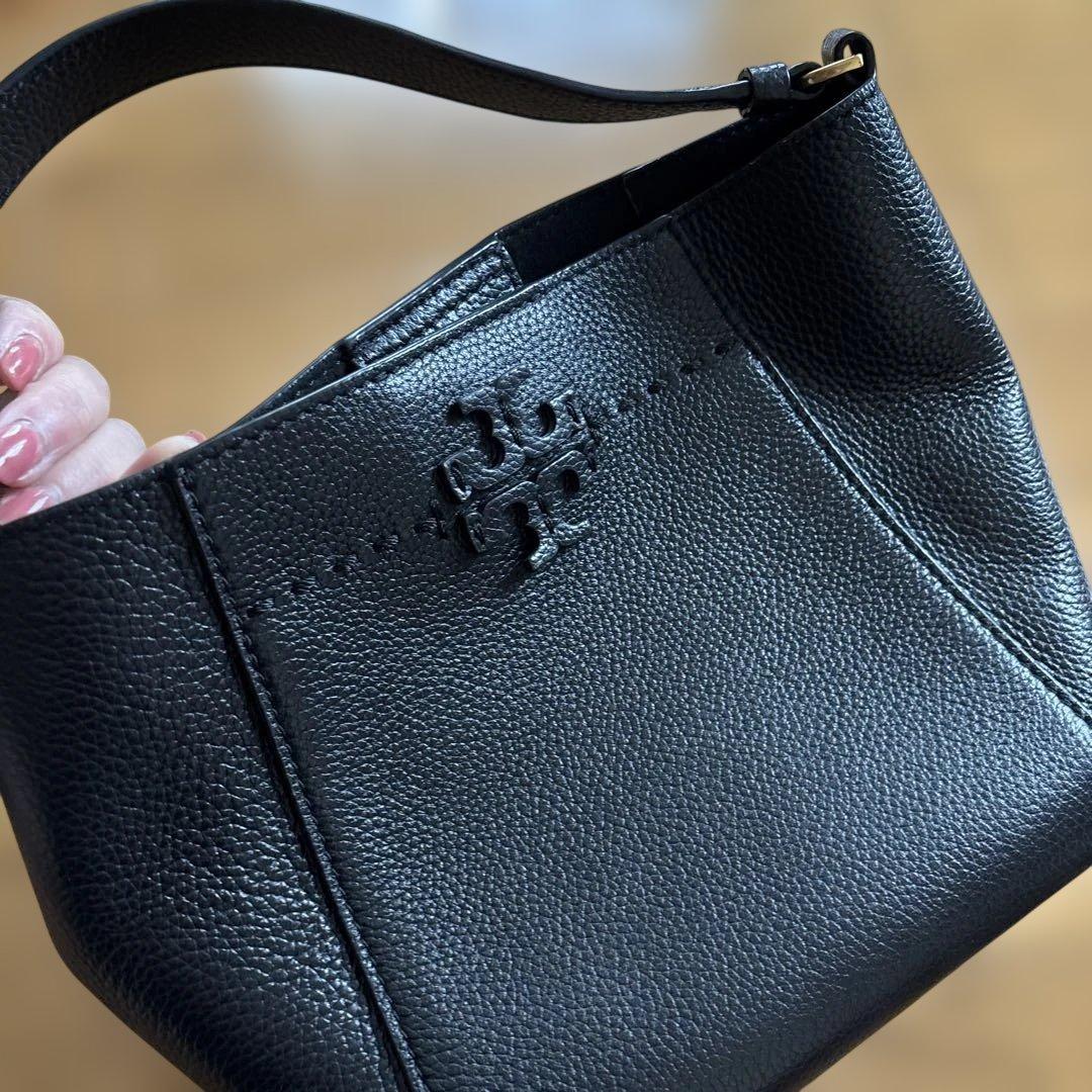 Tory Burch 黒 レザー ショルダーバッグ