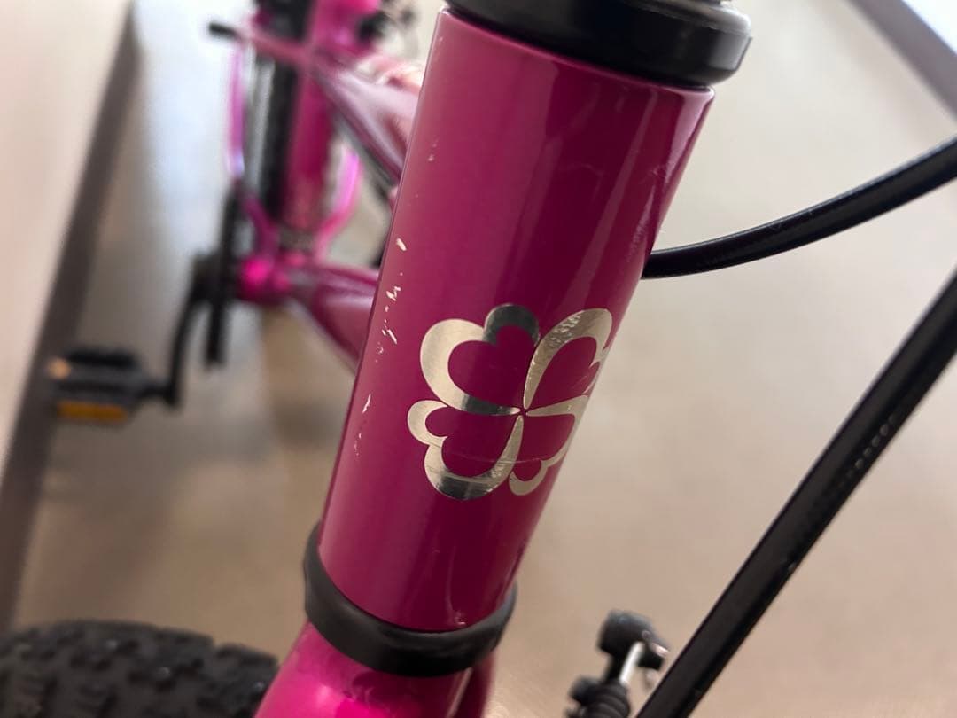 【直接受渡】ヨツバサイクル　20インチ　クリスタルピンク