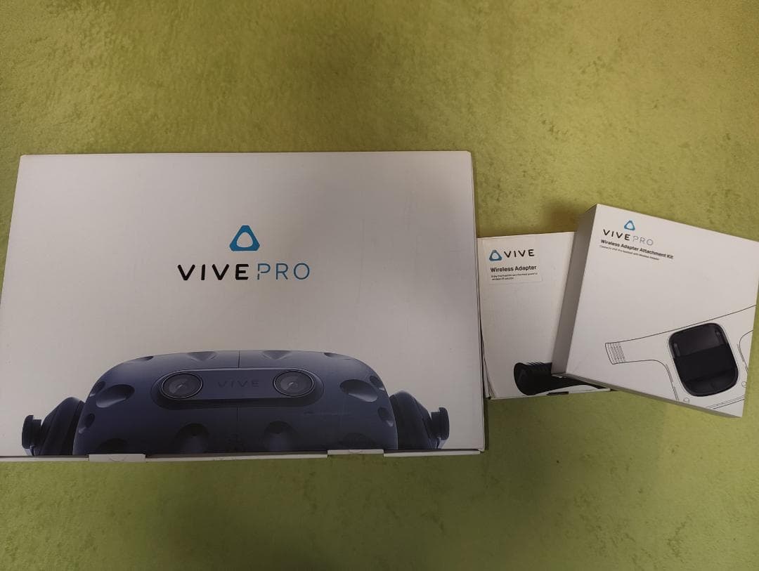 間*一様 HTC VIVE PRO フルセットと　おまけ