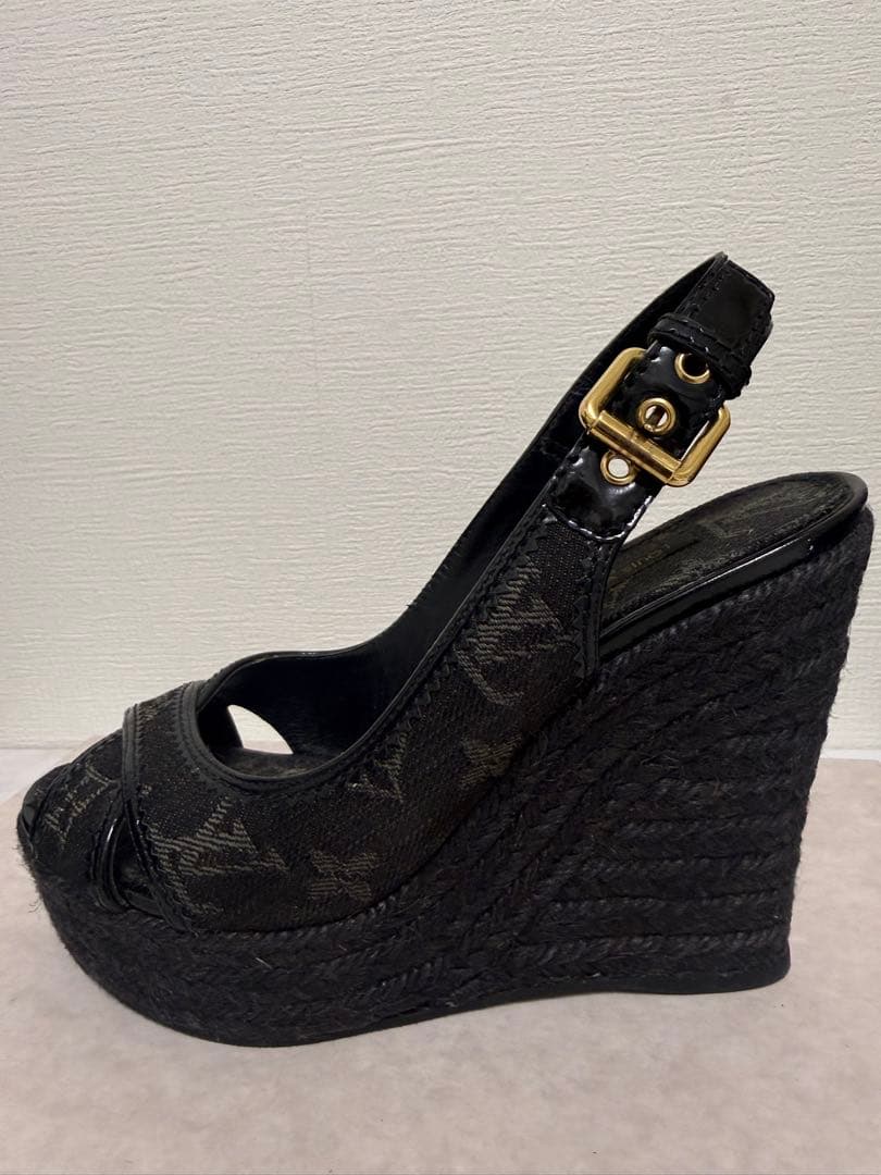 Louis Vuitton ブラック ウェッジサンダル