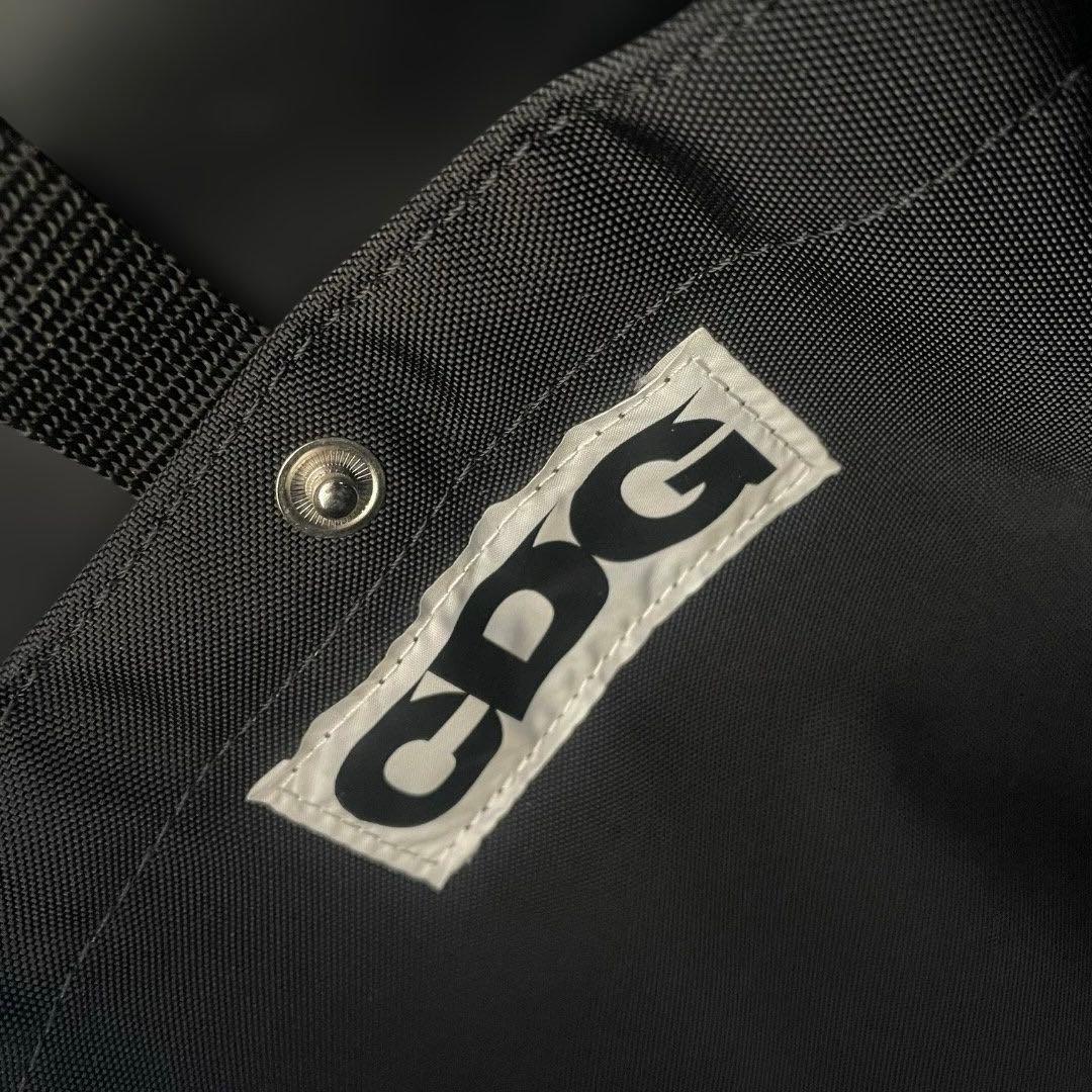 CDG コムデギャルソン 美品 CLASSICショルダーバック 定価¥29700