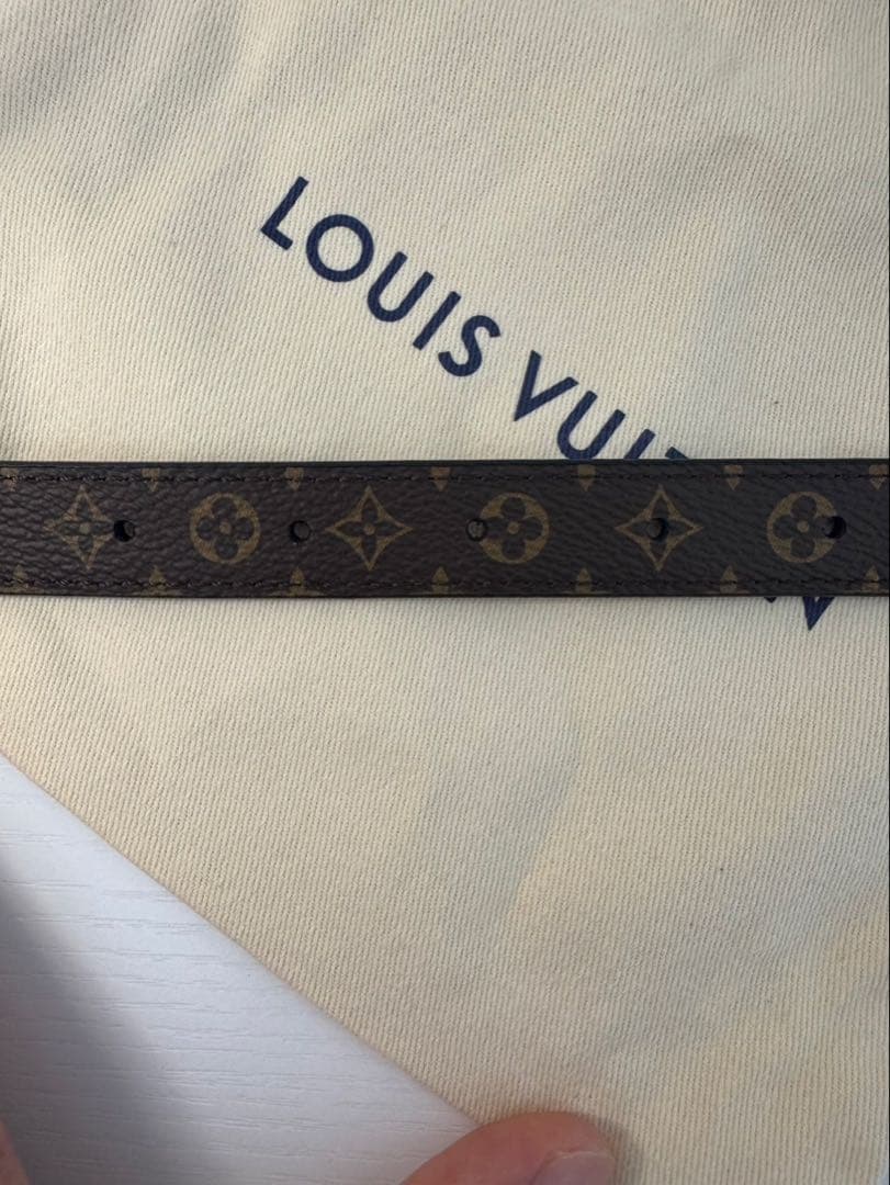ルイヴィトン ベルト・プリティーLV 20MM リバーシブル