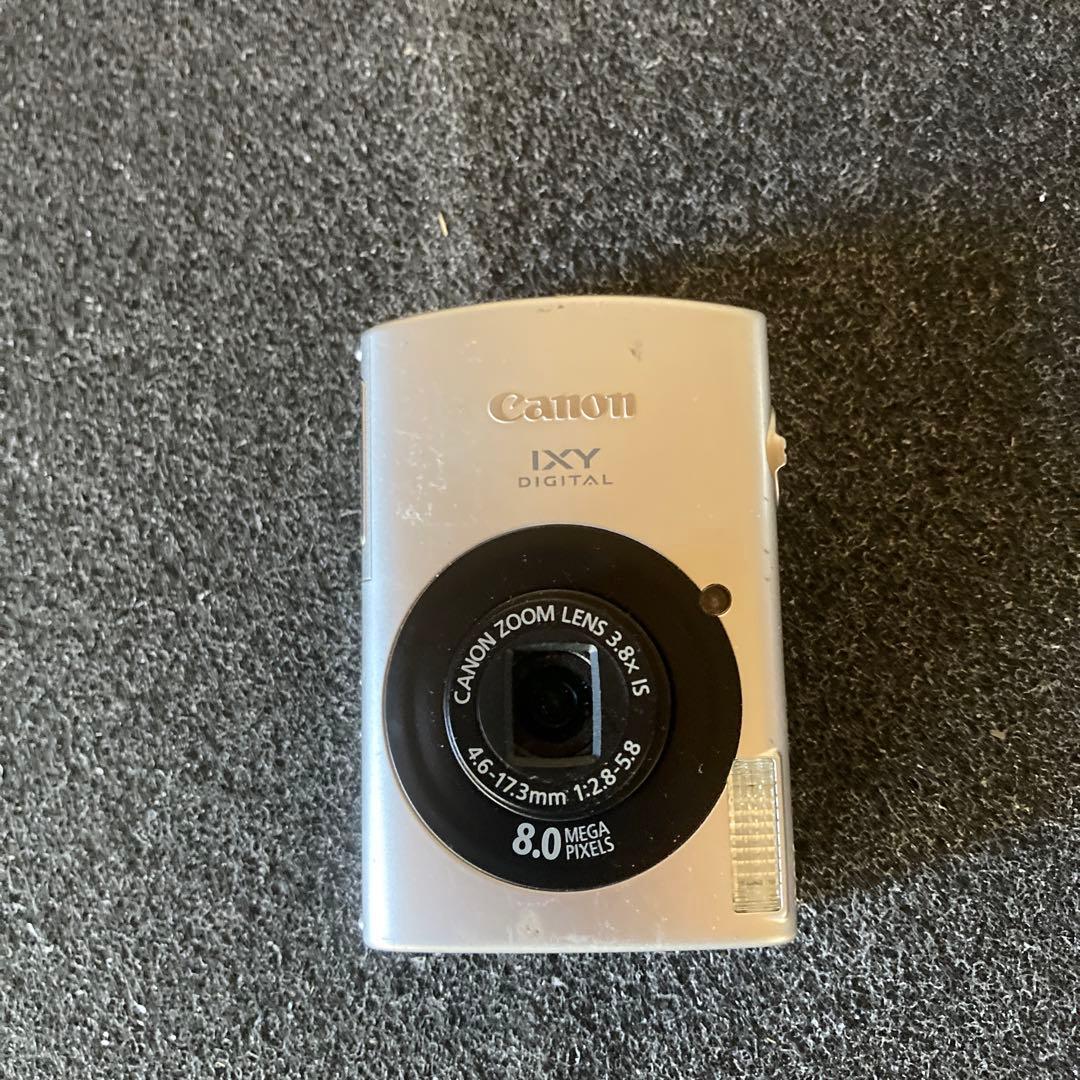 Canon IXY Digital 8.0メガピクセル コンパクトカメラ