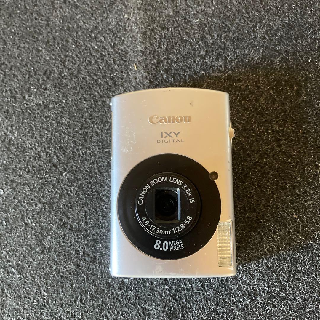 Canon IXY Digital 8.0メガピクセル コンパクトカメラ