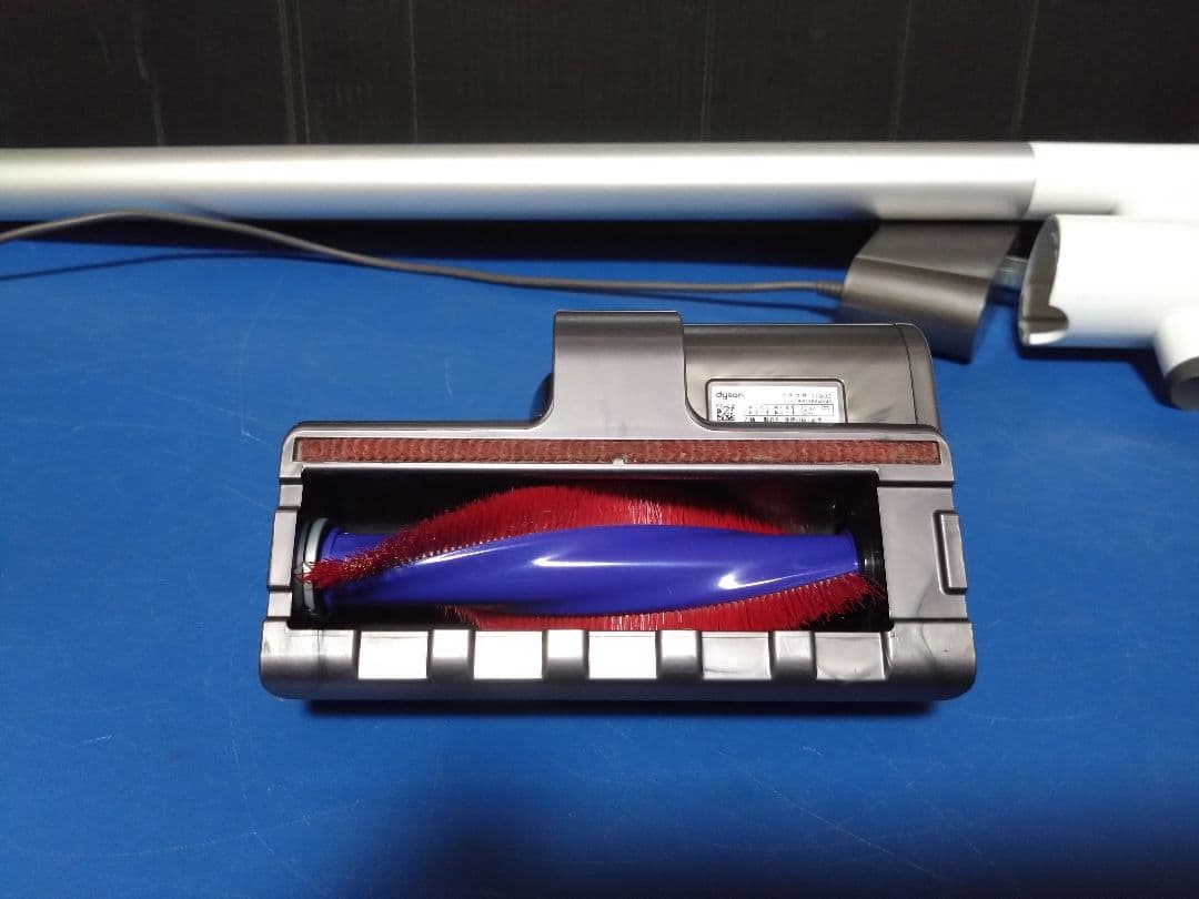 大人気モデル！dyson‼️デジタルスリムフィラフィ SV18　充電スタンド付き