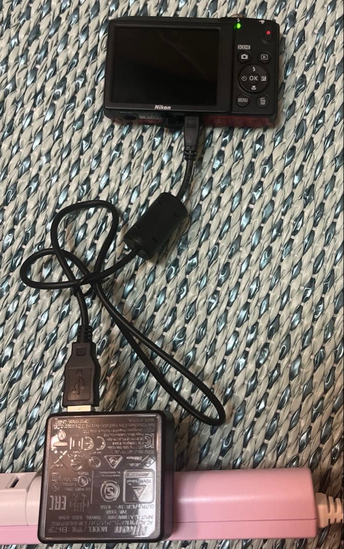 Nikon COOLPIX A100 レッド