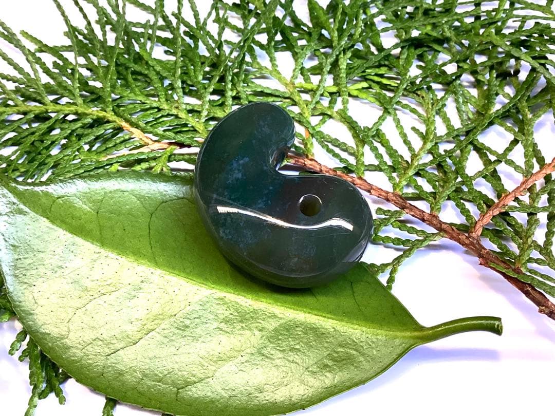 ✳【碧玉】特別安価の16800円　特大出雲石勾玉　コレクションレベル　安価卸し‼️