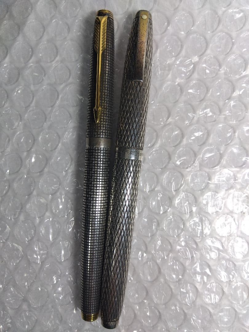 【胴体とキャップSterling、ペン先14K】刻印あり、万年筆２本まとめ売り
