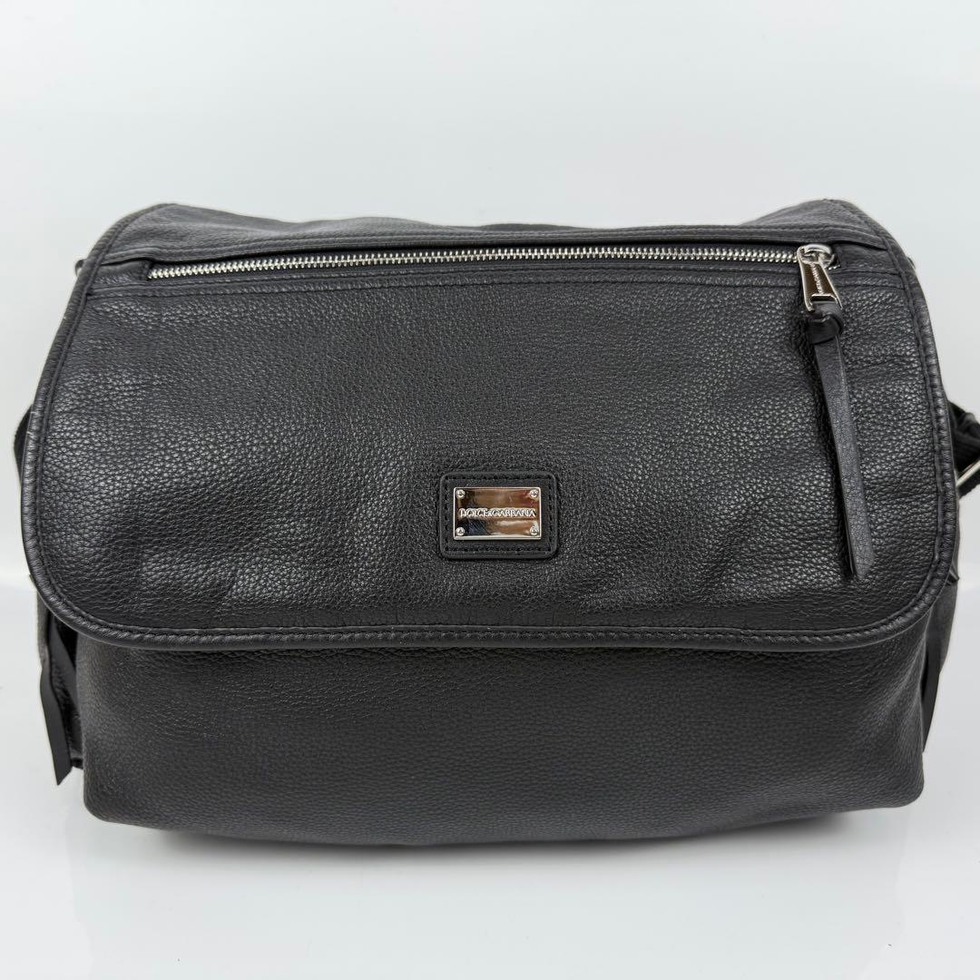 【A4可/美品】ドルチェ&ガッバーナ ロゴプレート ショルダーバッグ シボ革 黒