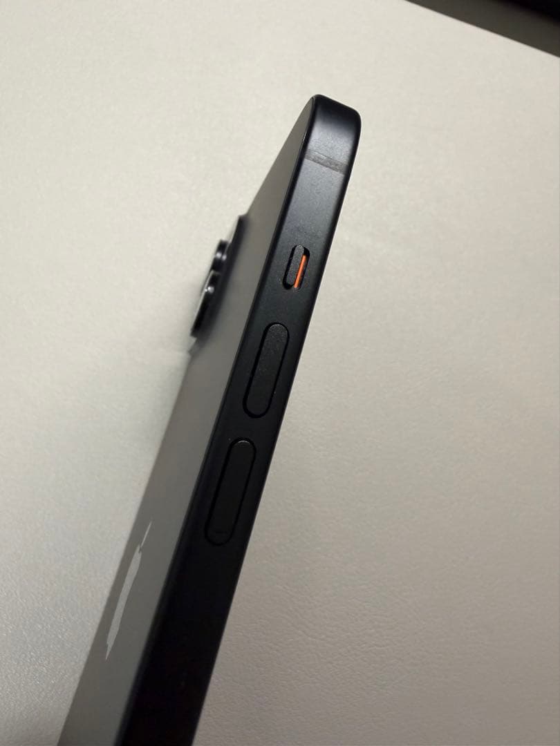 iPhone15 plus 128GB ブラック　純正ケース2個付き