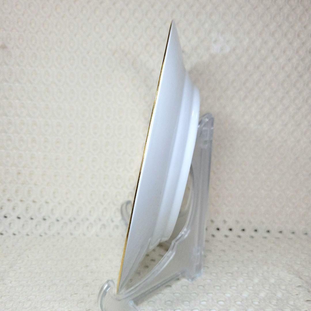 ロイヤルコペンハーゲン　ヘンリエッテ２６センチプレート１枚　です。