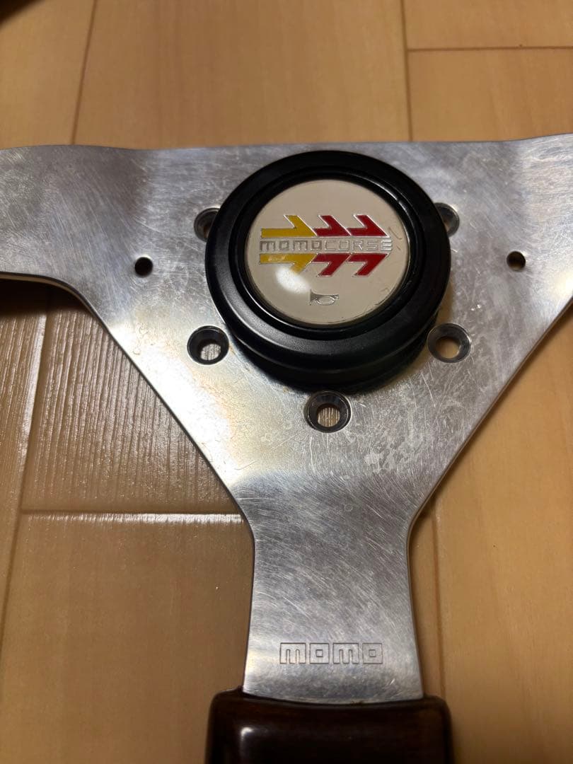 MOMO ウッド ステアリングホイール 3スポーク 350φ