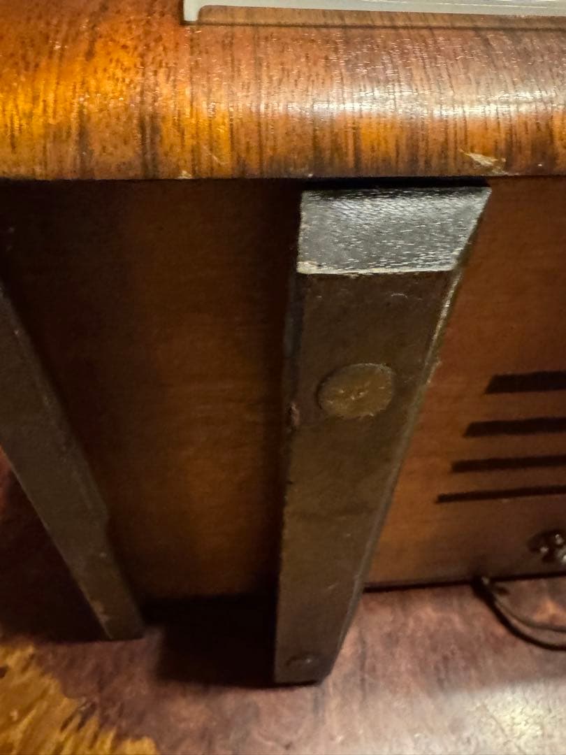 昭和レトロVictor真空管ラヂオR-703傷多数ジャンク通電OK