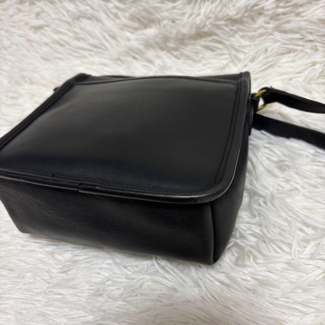 美品★オールドコーチ コンパクト　ターンロック ショルダーバッグ レザー 黒