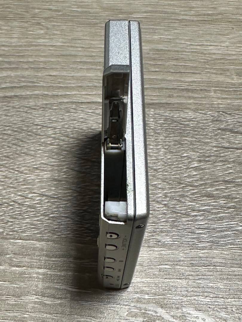 【状態動作良好】SONY MD WALKMAN MZ-E900 ガム型電池新品